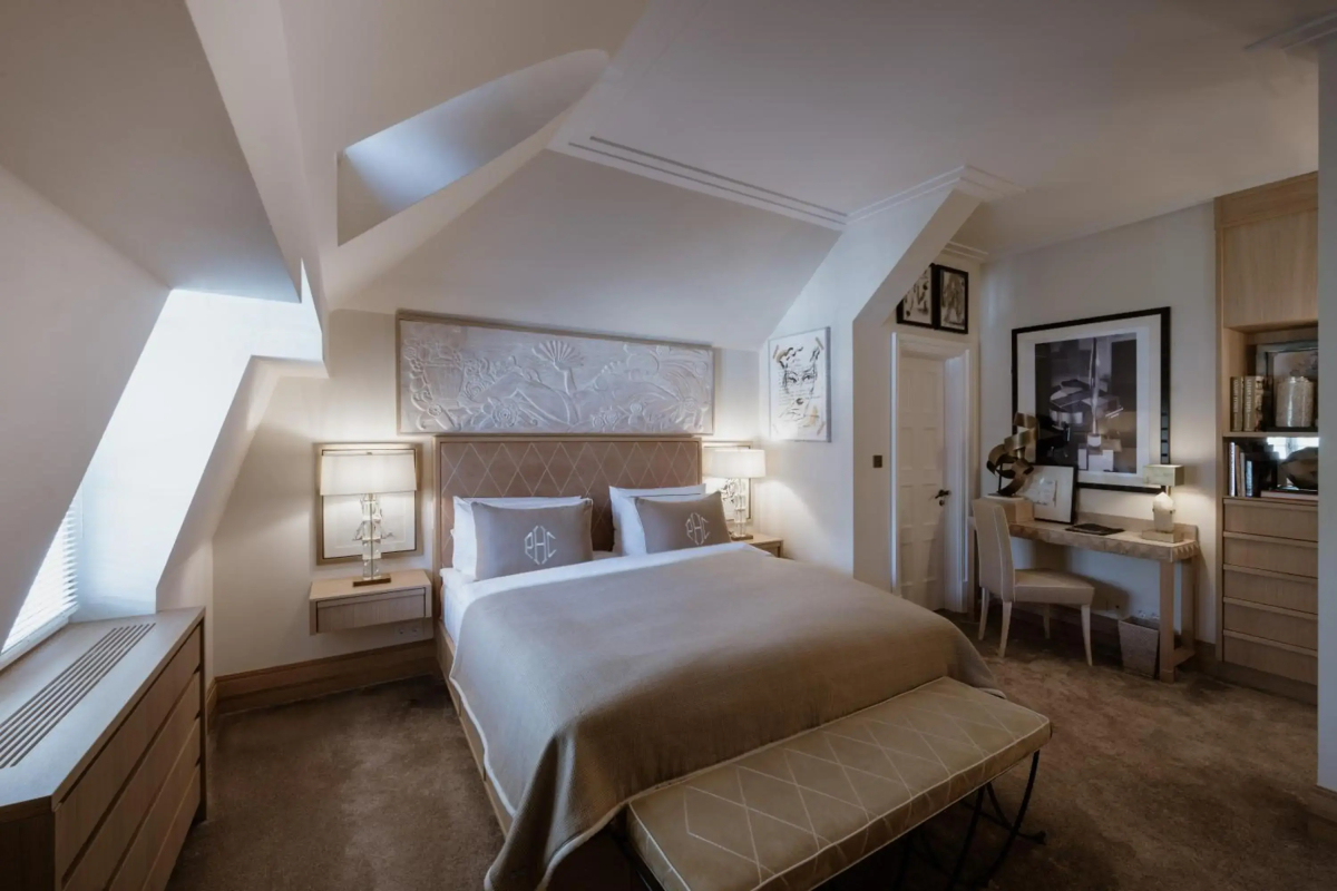 Schlosshotel Berlin By Patrick Hellmann