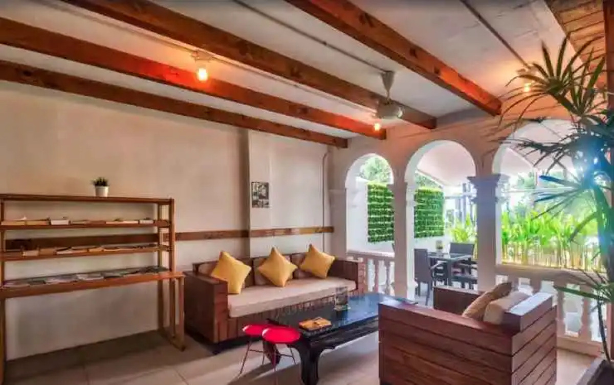 Island Patong Beachfront Apartments