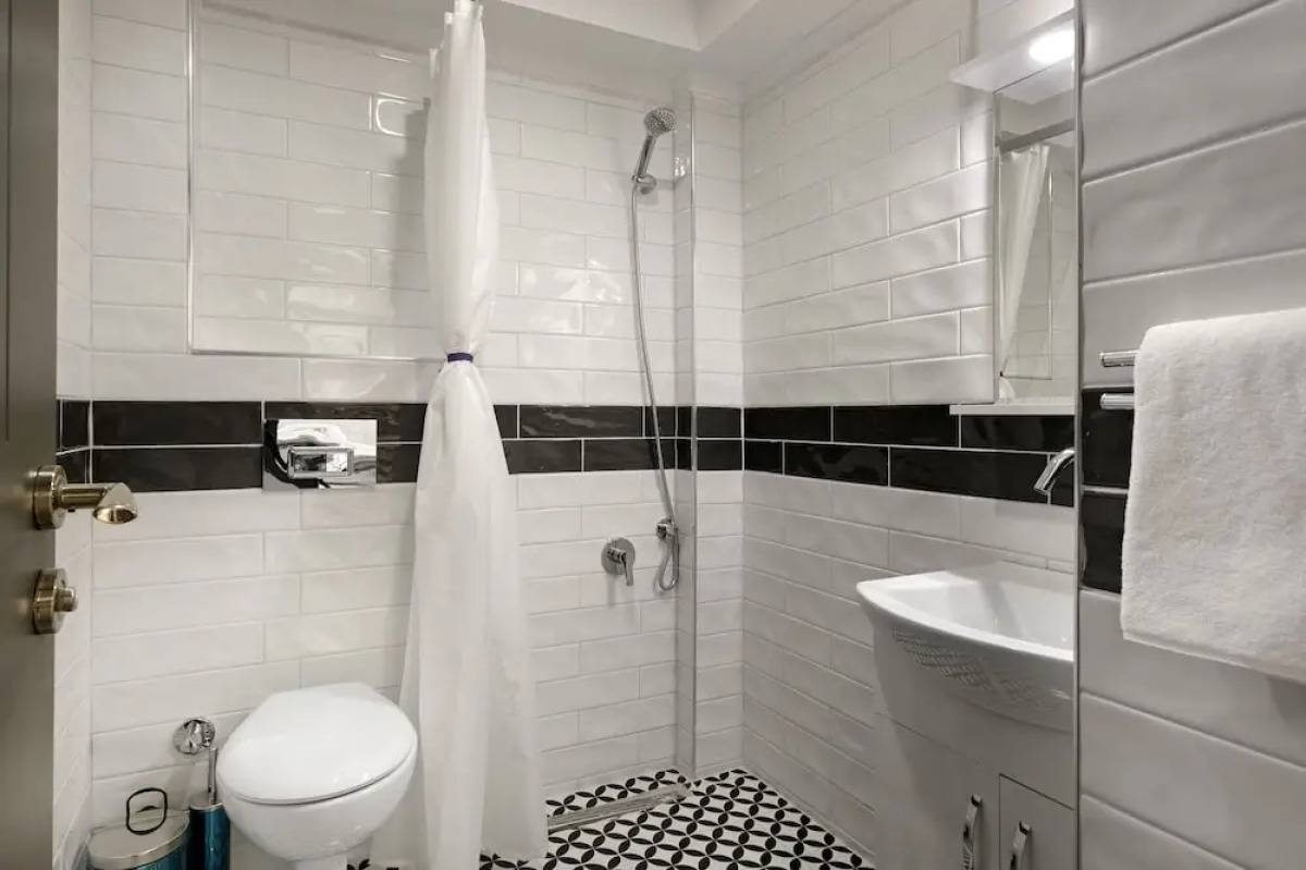 Отель Marvida Happy Suites