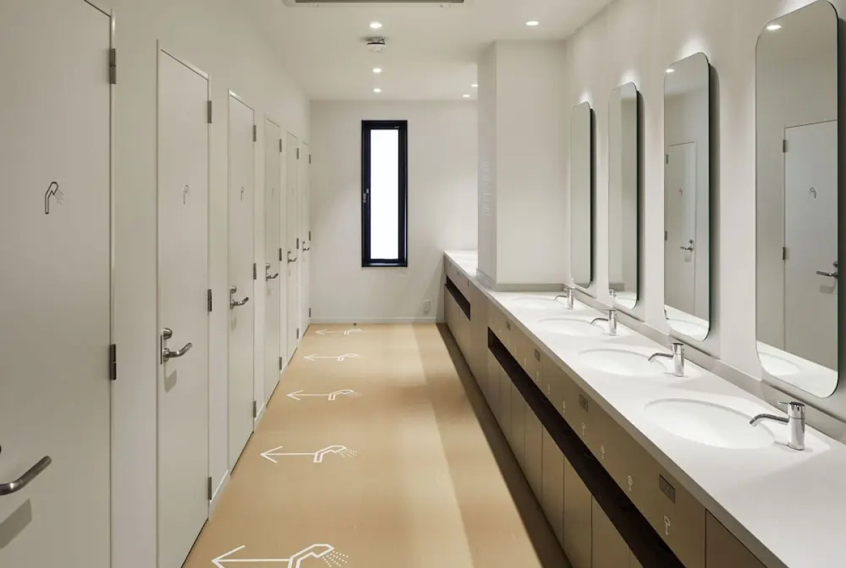 9h nine hours Ningyocho