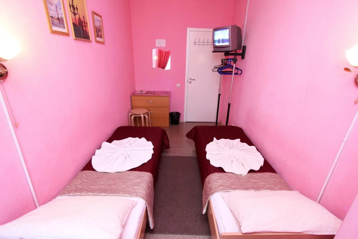 Krasny Kovrik na Pushkinskoy