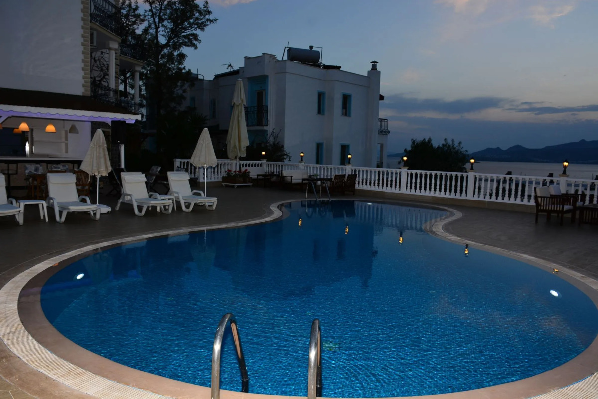 Queen Boutique Hotel