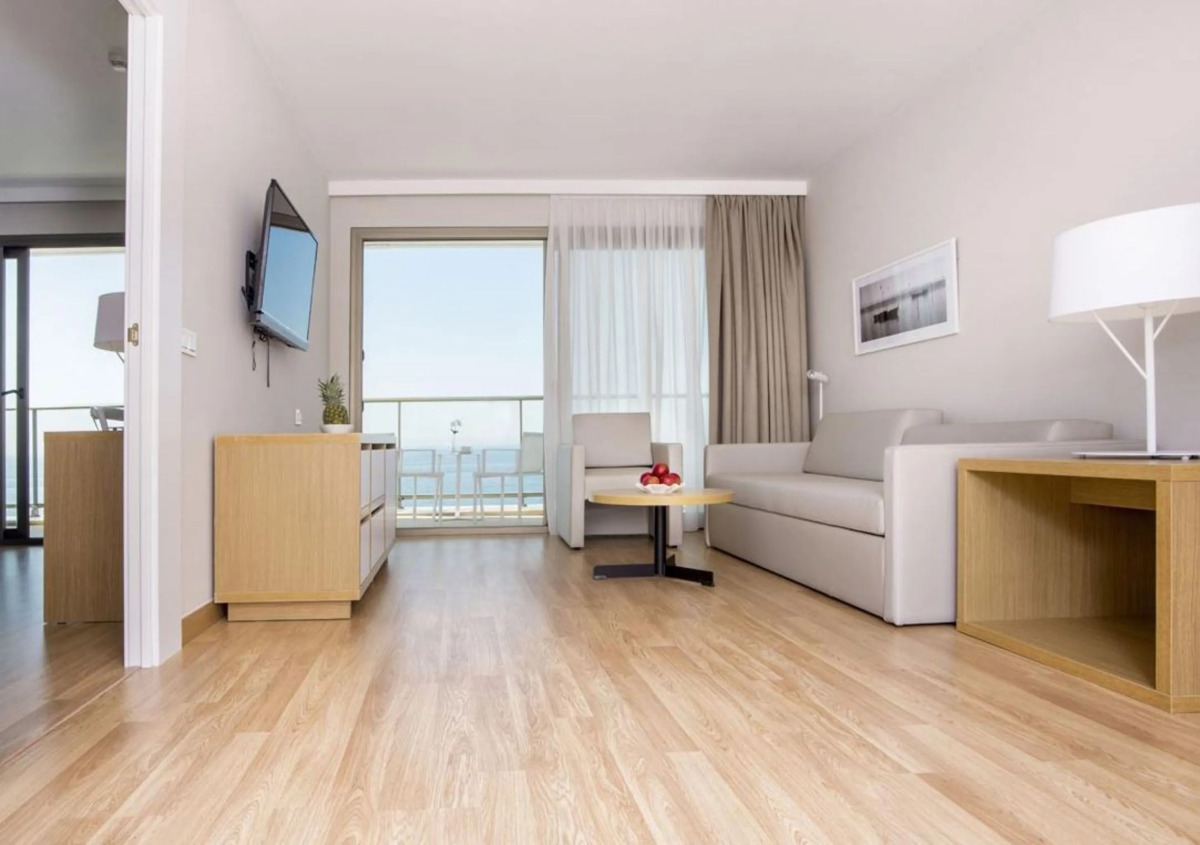 Estival Torrequebrada