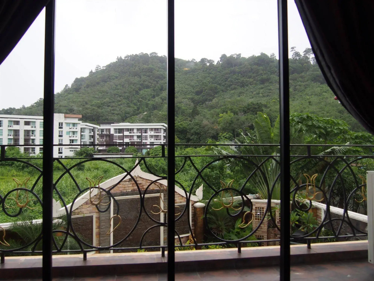 Renoir boutique hotel