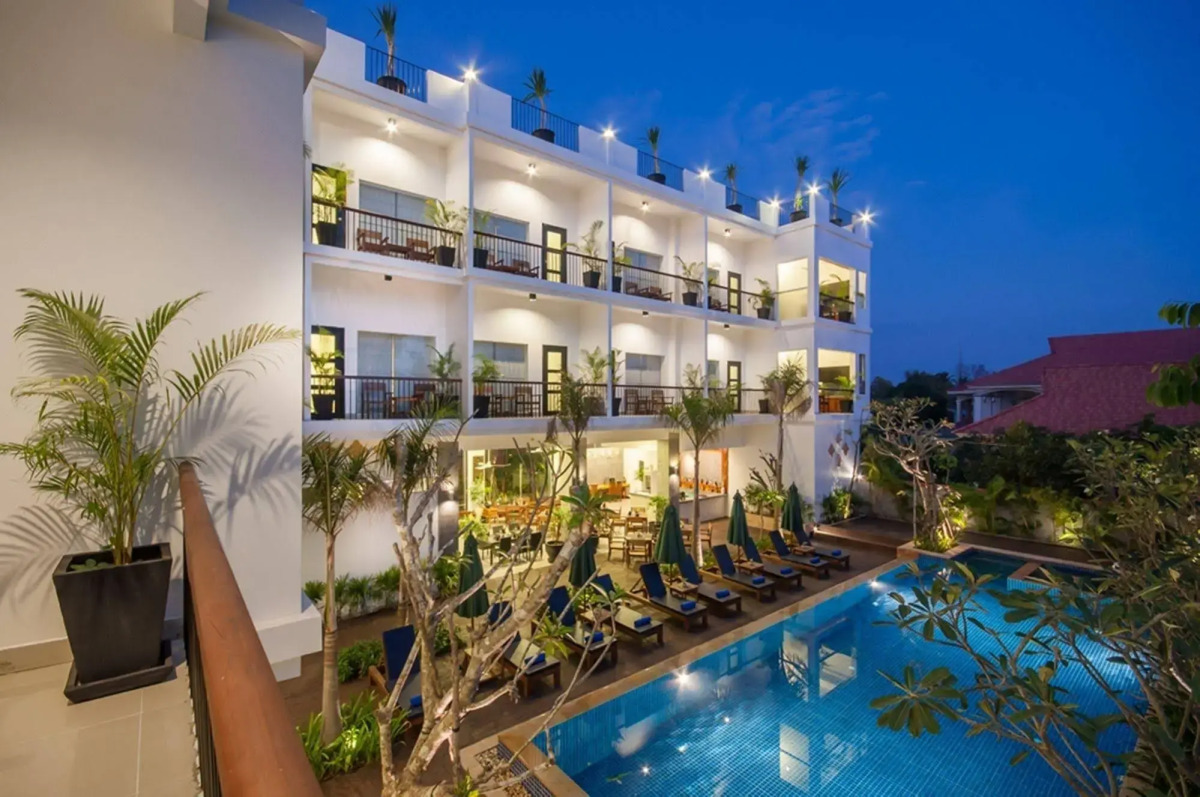 Landing Gold By Amatak