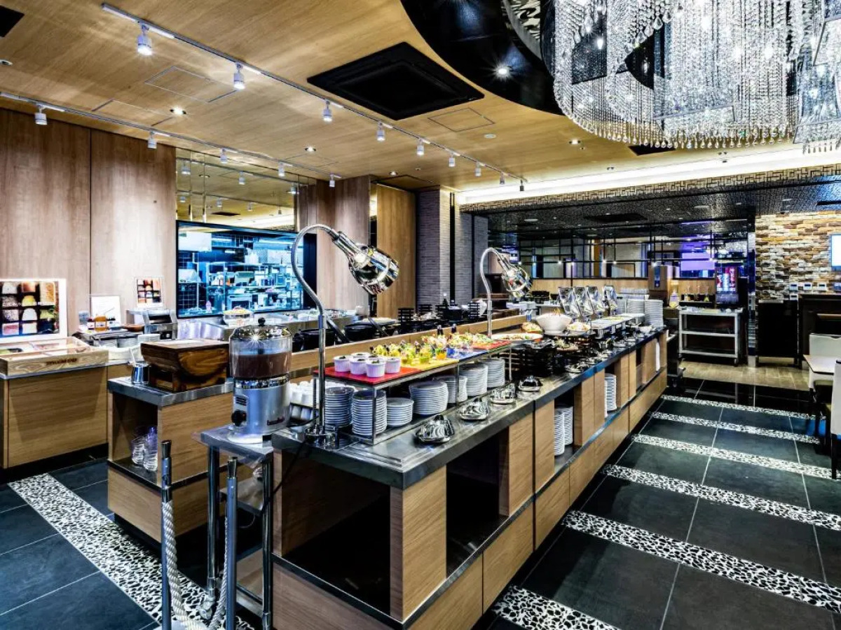 Apa Hotel ＆ Resort Midosuji Hommachi Eki Tower