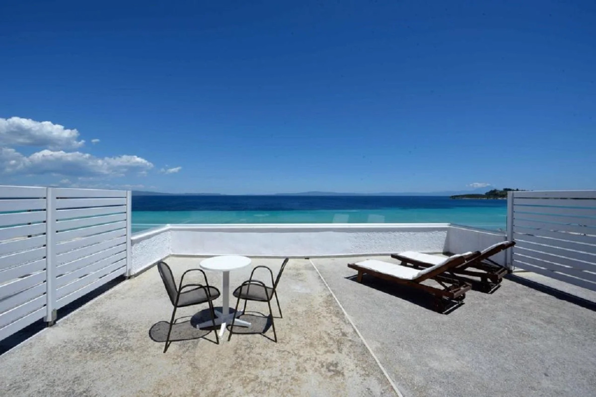 Antigoni Seaside Resort