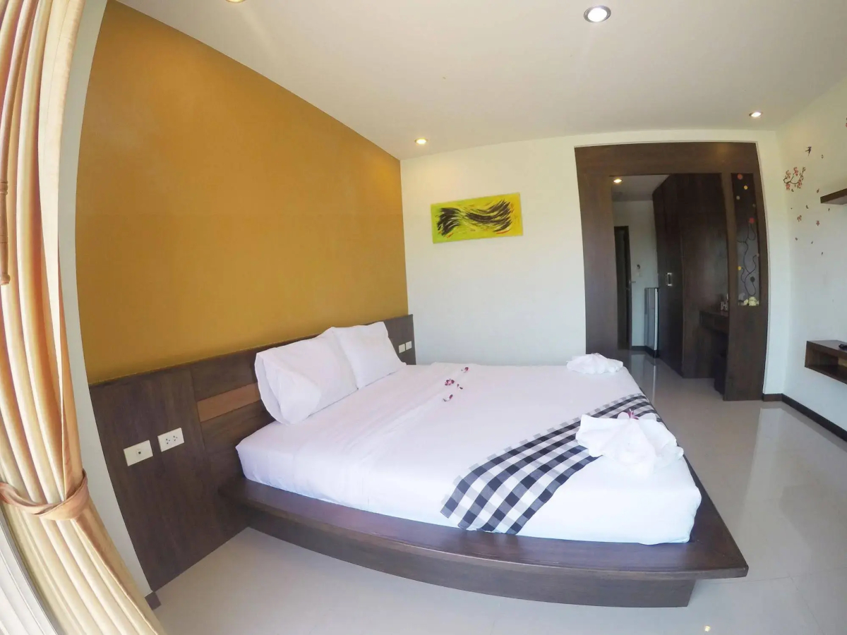Benjamas Place