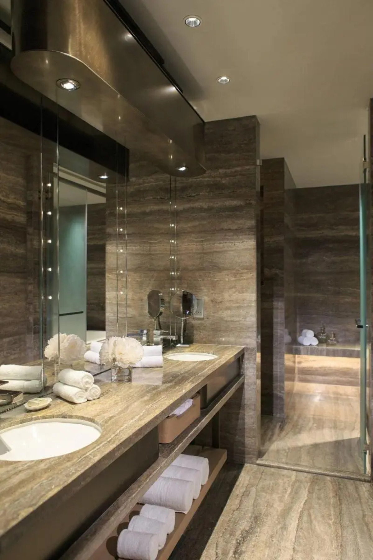 Renaissance Hong Kong Harbour View Hotel