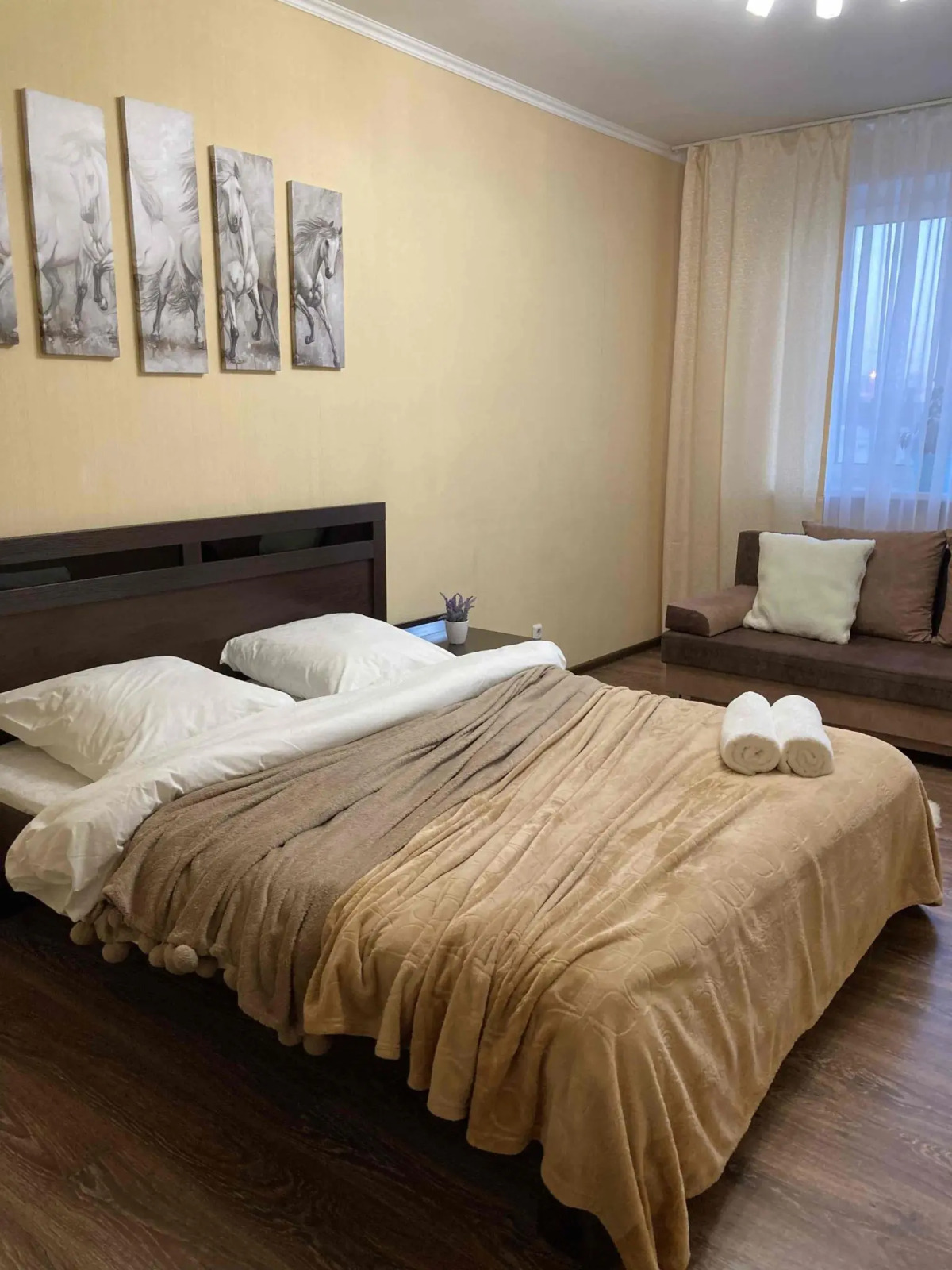 Апартаменты на улице Муравленко 13