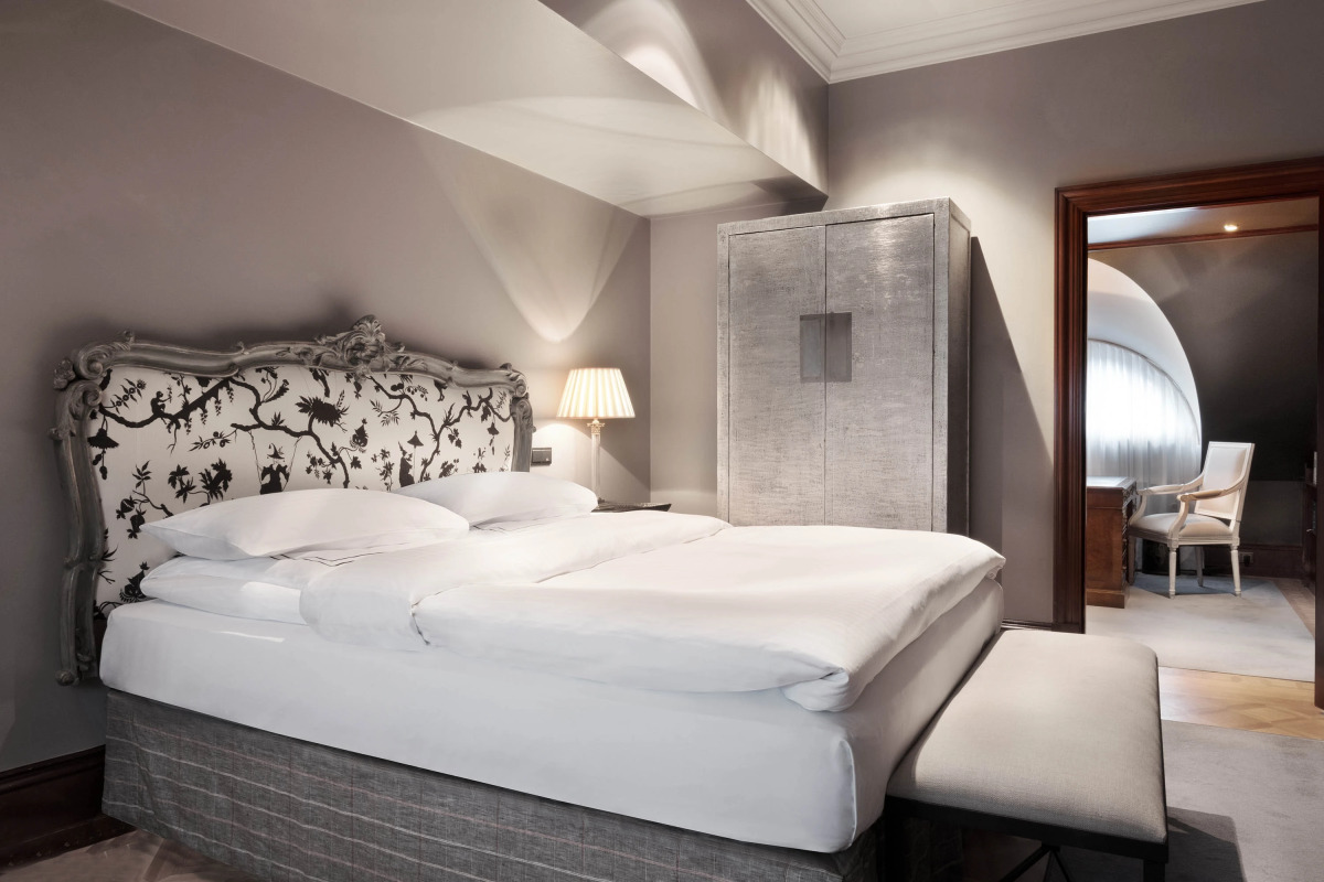 Schlosshotel Berlin By Patrick Hellmann