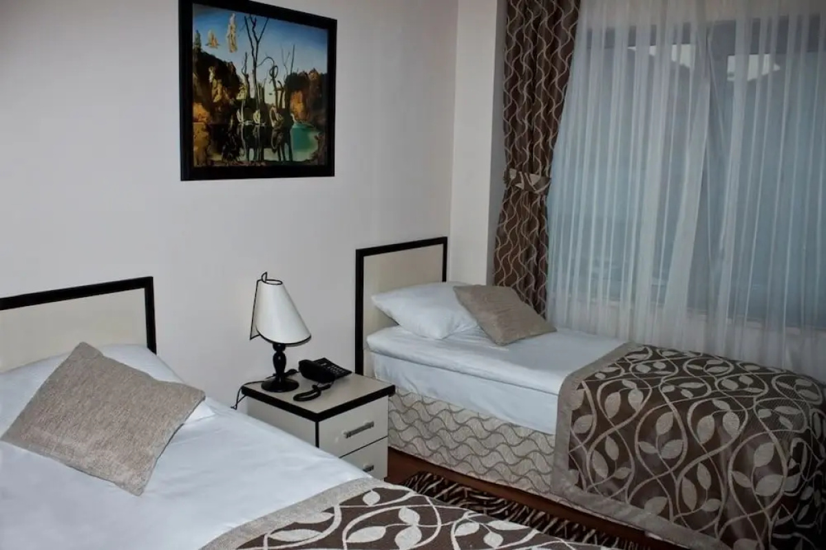 Glorina Hotel