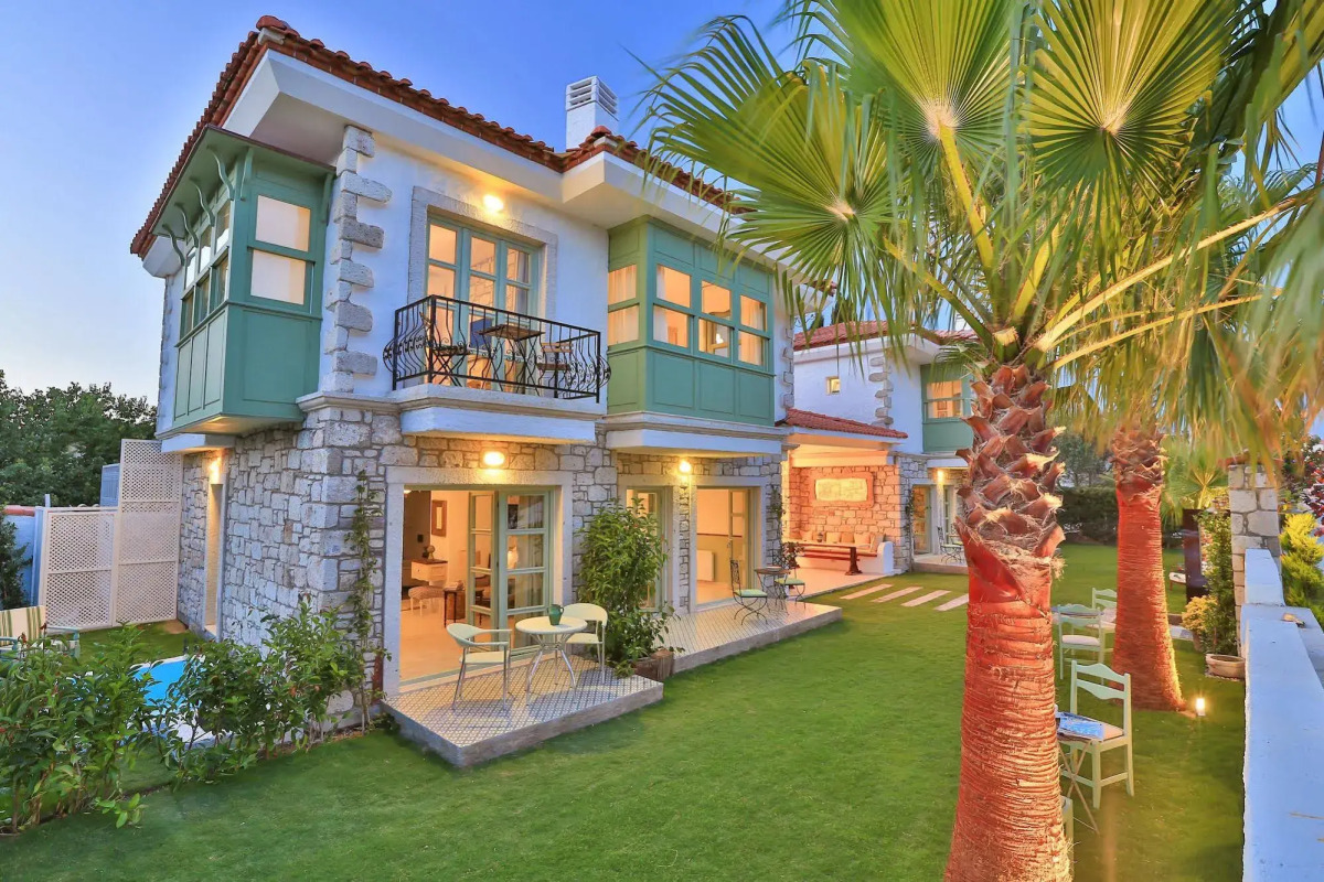 Palas Alacati - Adults Only