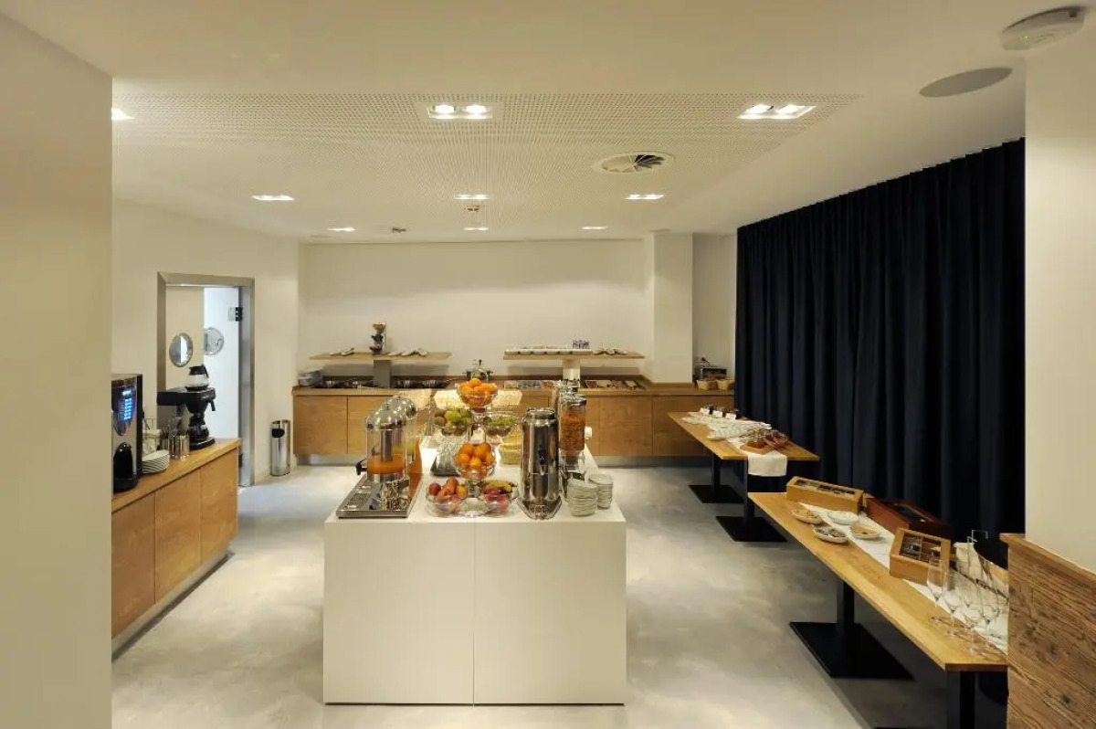 Bayer 89 Vi Vadi Hotel