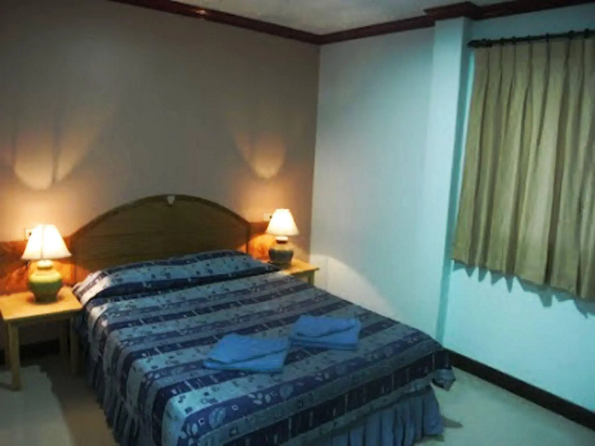 Silla Patong Hostel