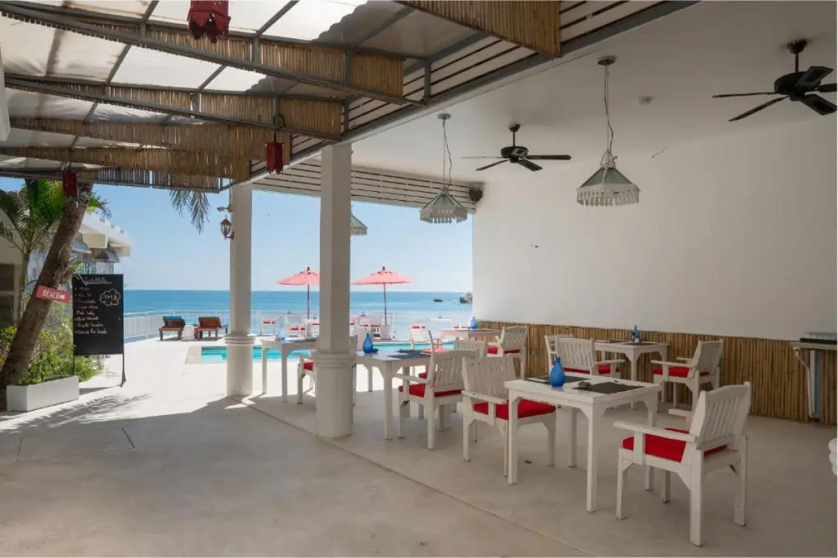 Crystal Bay Beach Resort