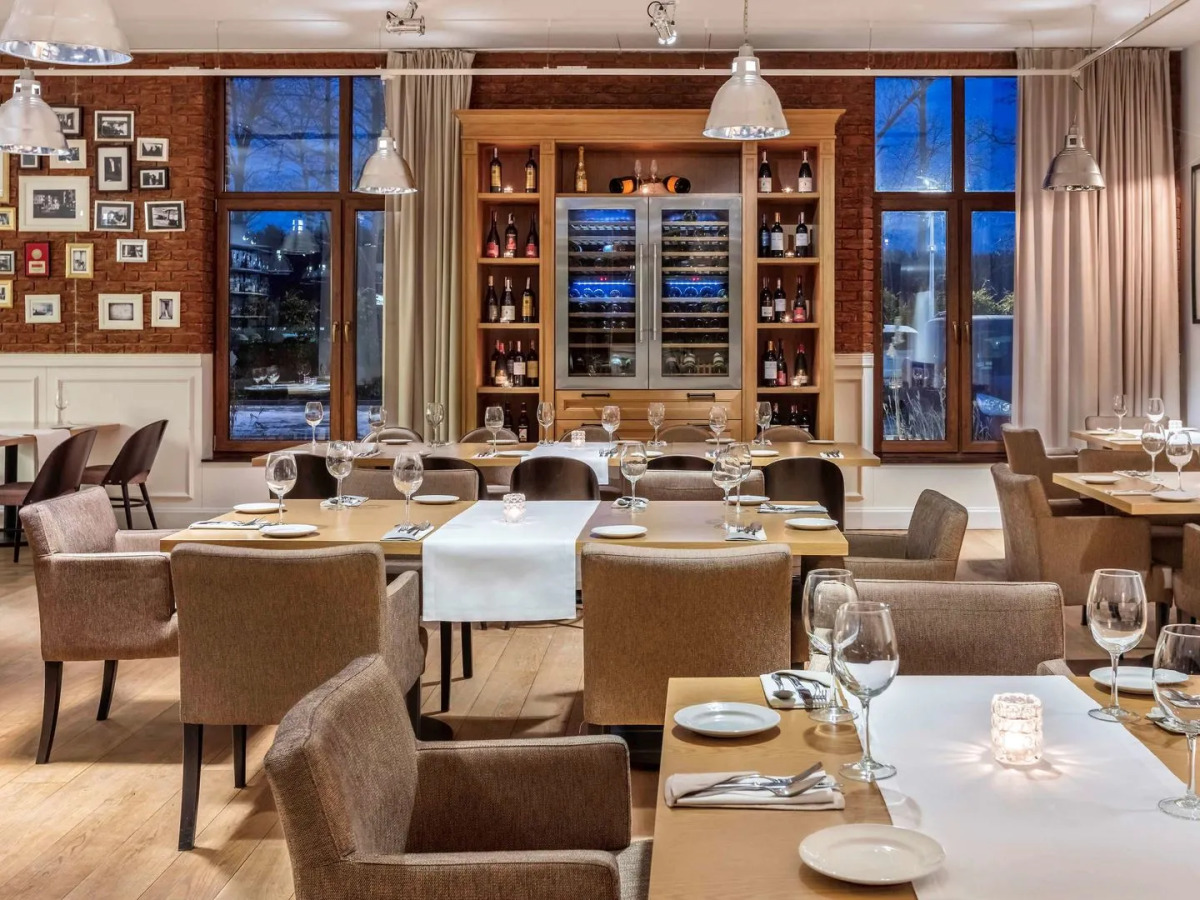 Mercure Wiazowna Brant