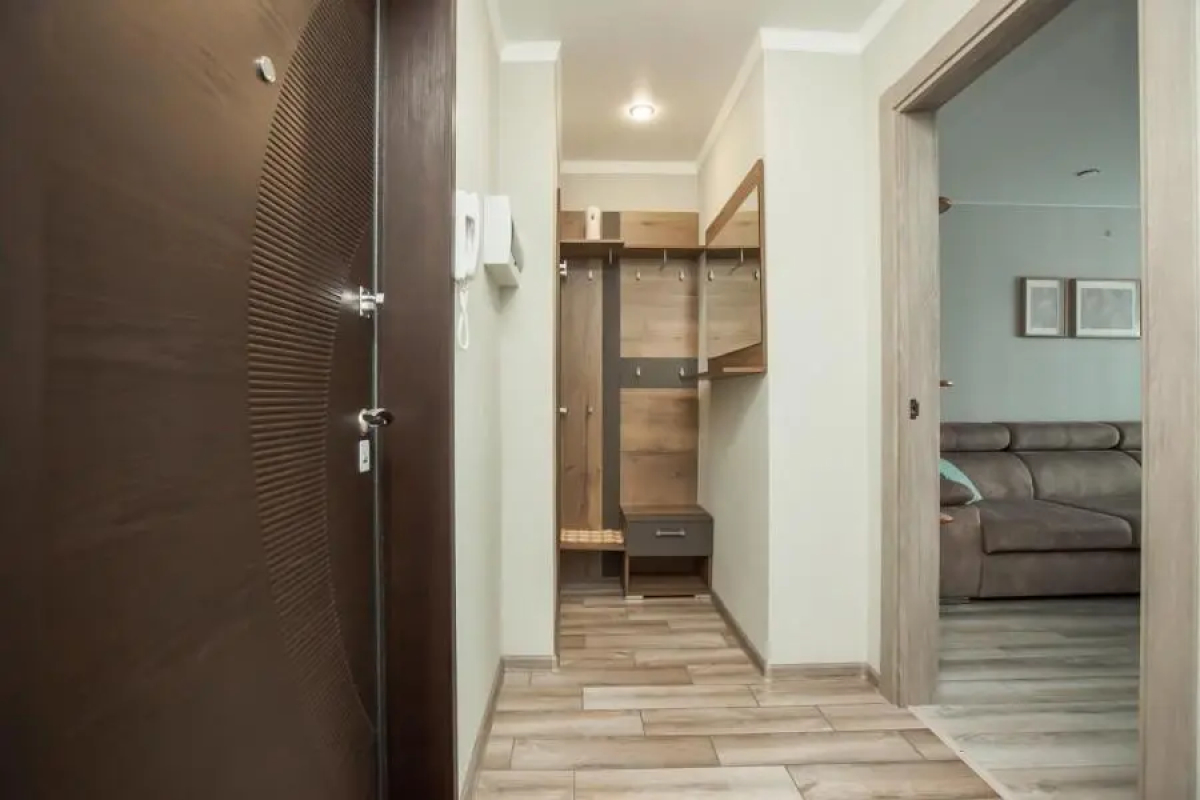 EasyRent (ИзиРент) на улице Ленинградская 68