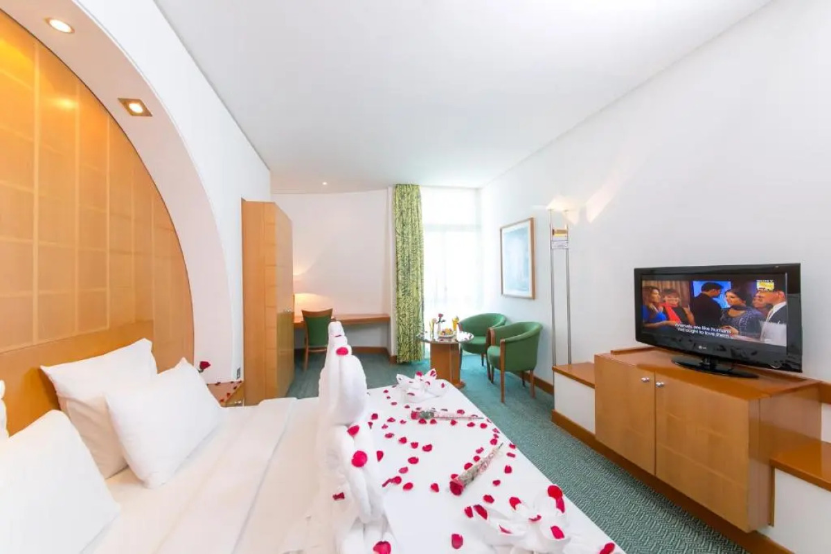 Oryx Grand Jebel Hafeet Hotel