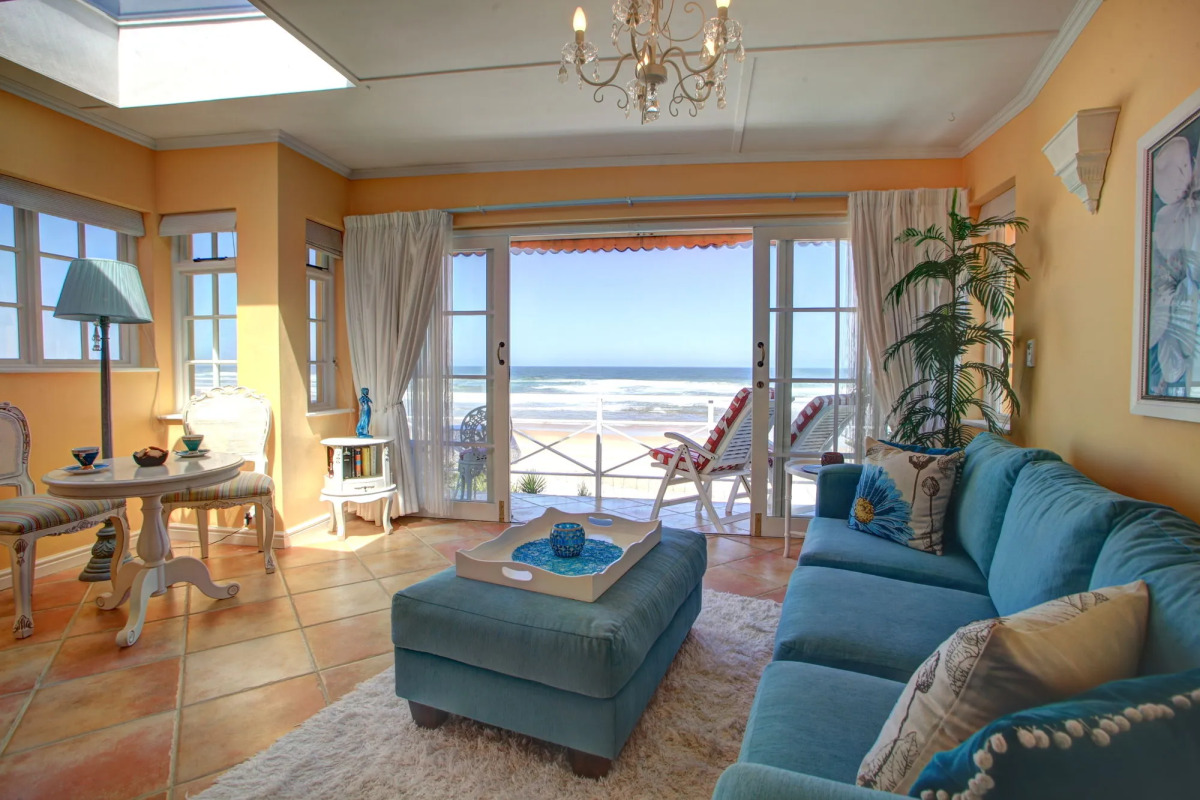 Haus am Strand - on the Beach