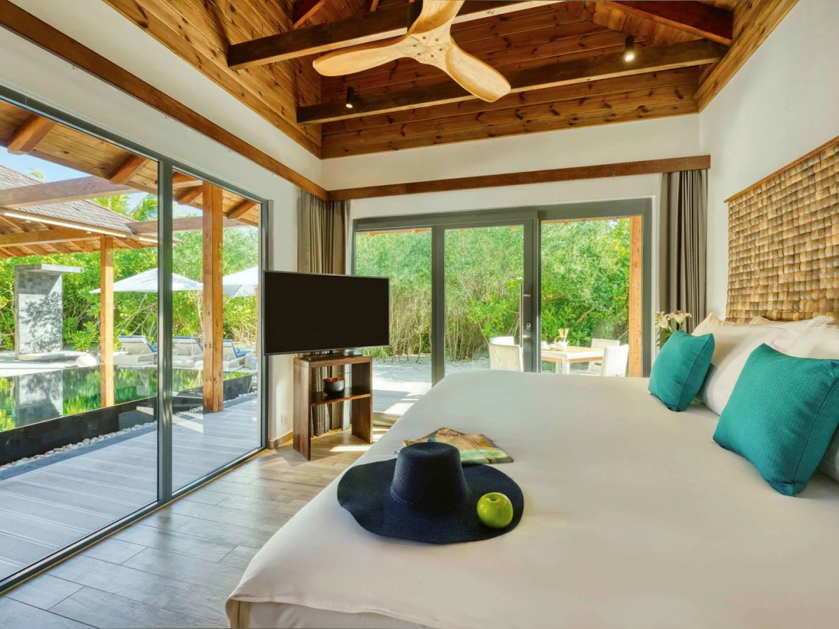 Kuredhivaru Resort & Spa Maldives