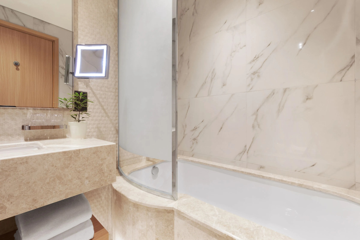 Adagio Premium The Palm