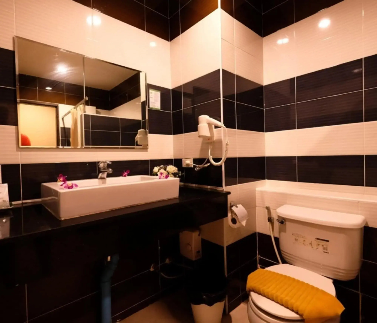 Отель Jomtien Plaza Residence