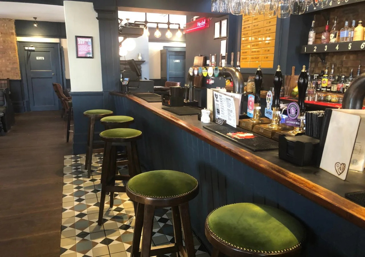 PubLove @ The Steam Engine - Hostel