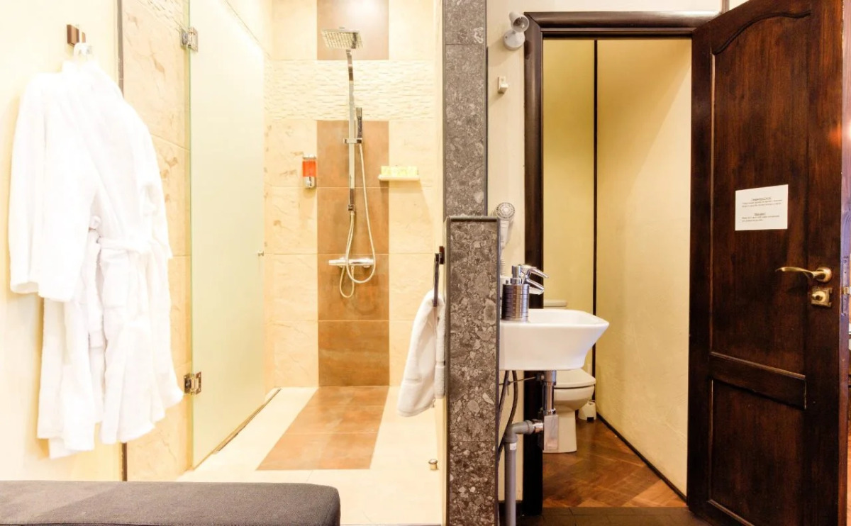 GhOtel На Невском