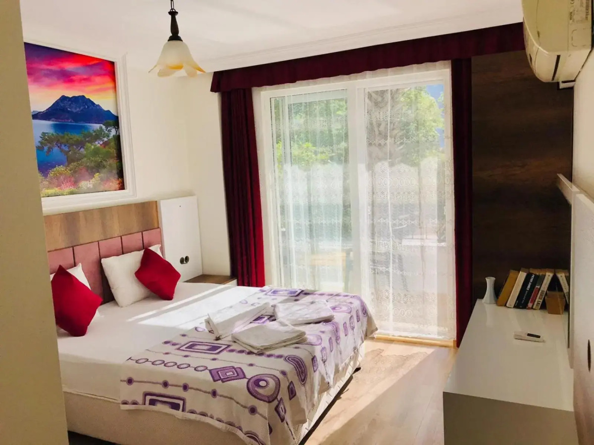 Sheraton Lincoln Harbor Hotel