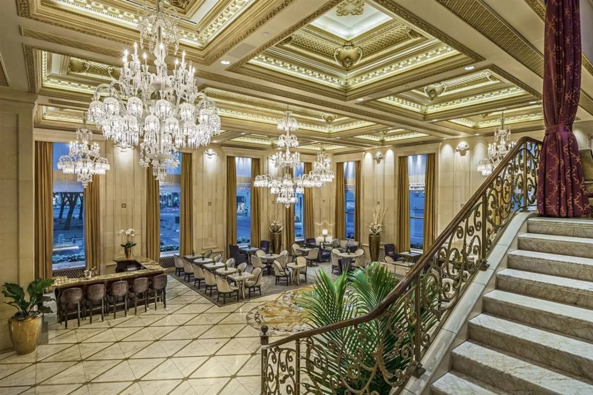 Отель The Plaza