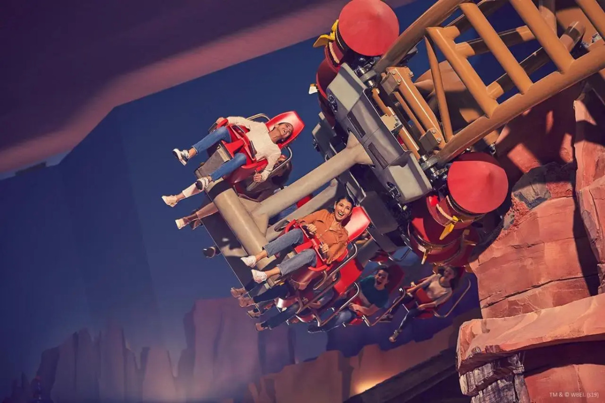 Отель Yas Plaza Circuit