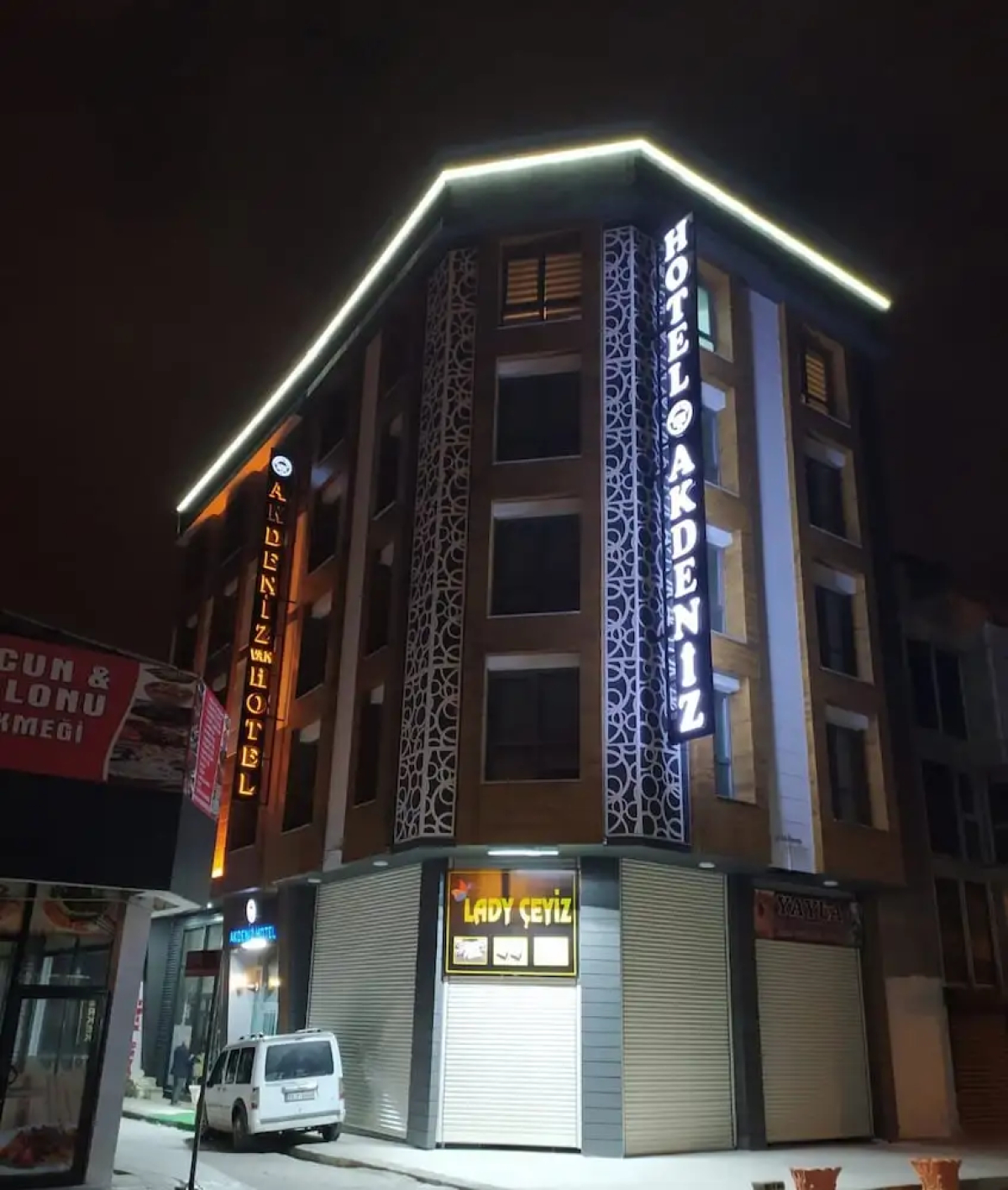 Akdeniz Van Otel