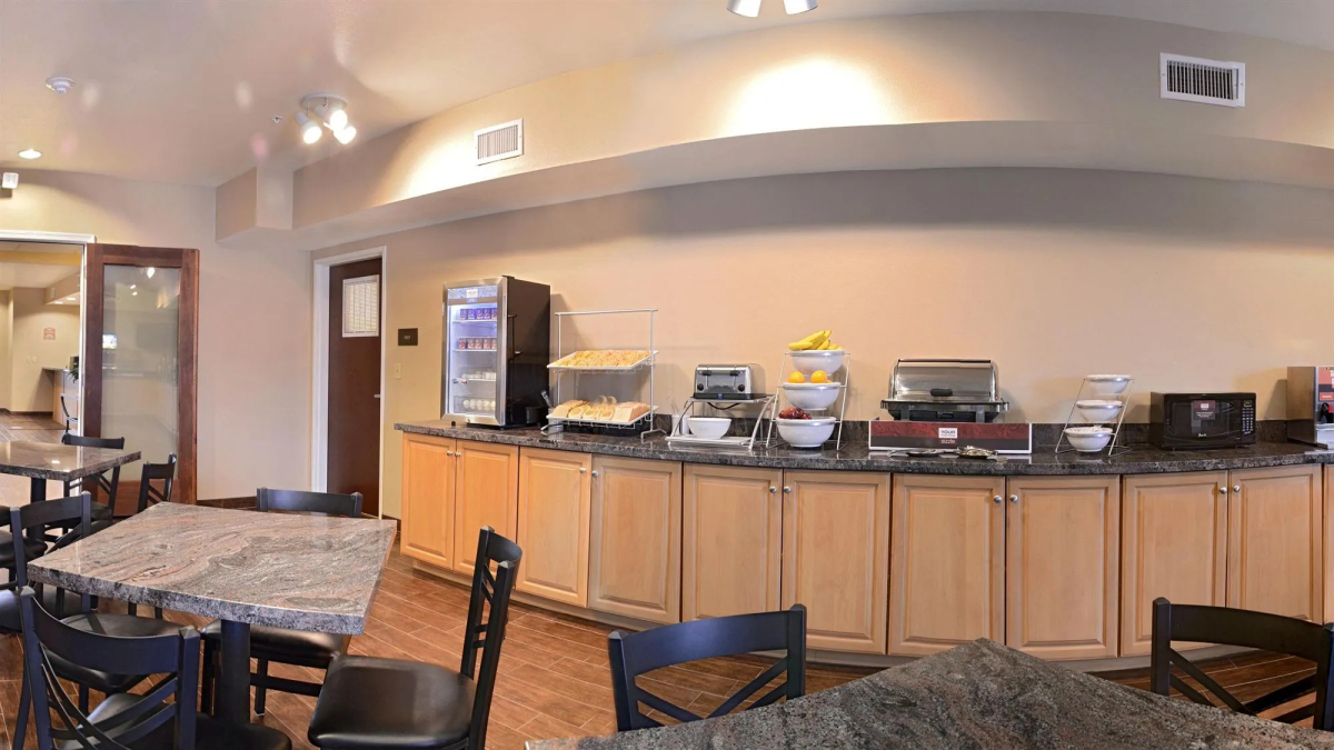 Comfort Inn & Suites Page at Lake Powell