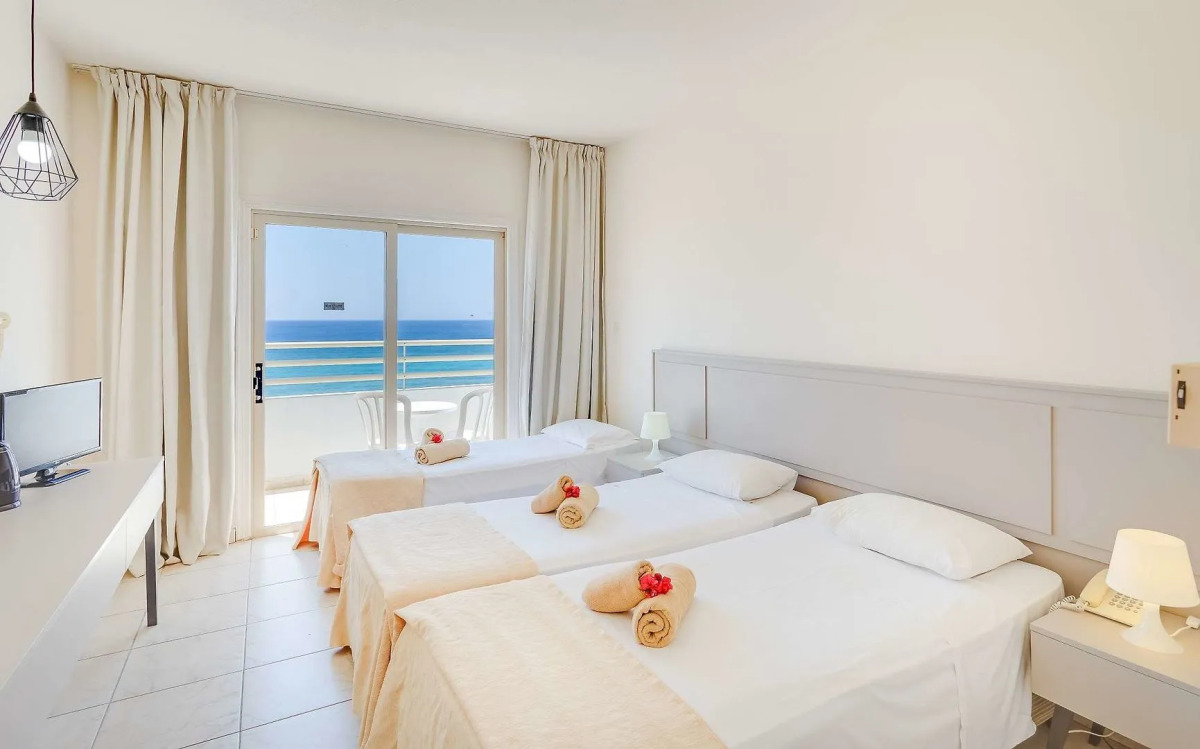 Piere Anne Beach Hotel