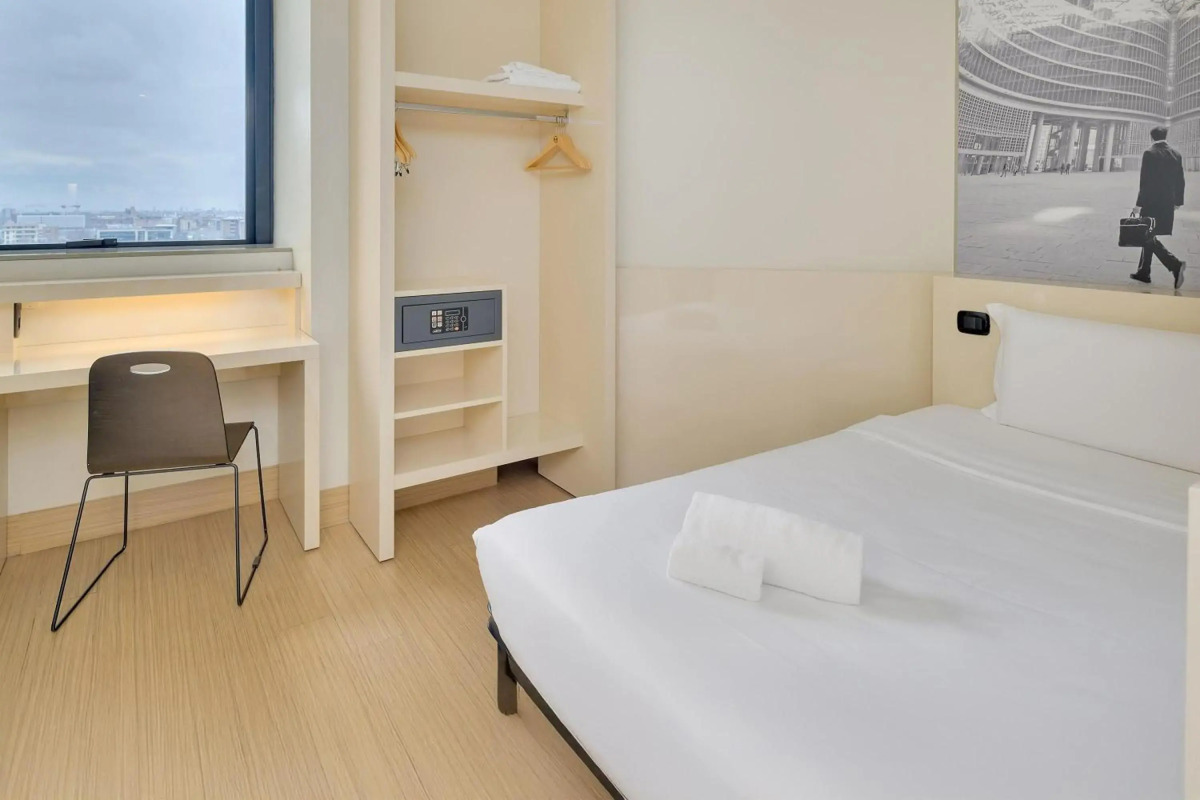 Отель Clarion Paris CDG Airport