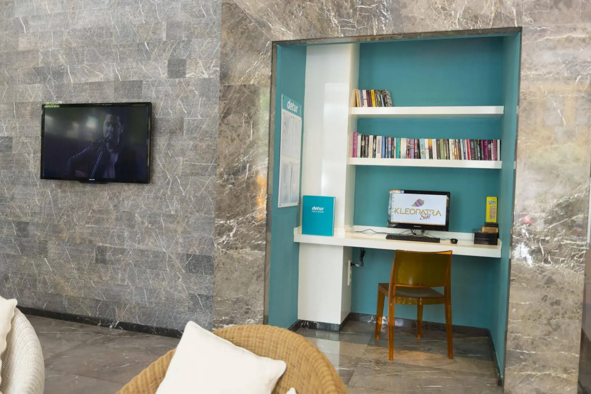 Kleopatra Suit Hotel