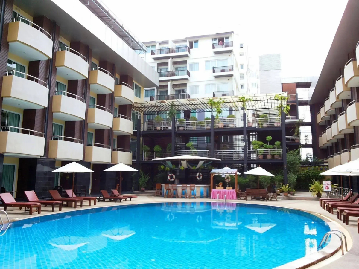 Baron Beach Hotel