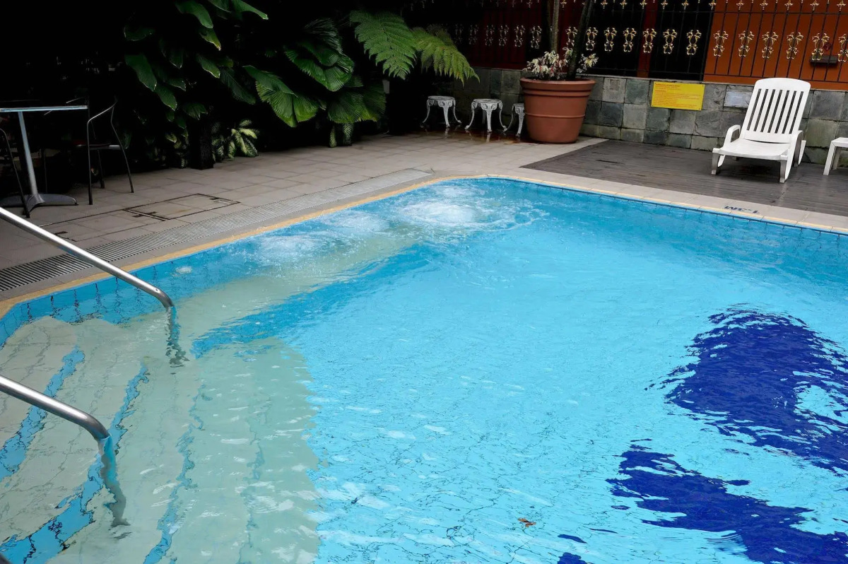 VIP Hotel (SG Clean Certified)