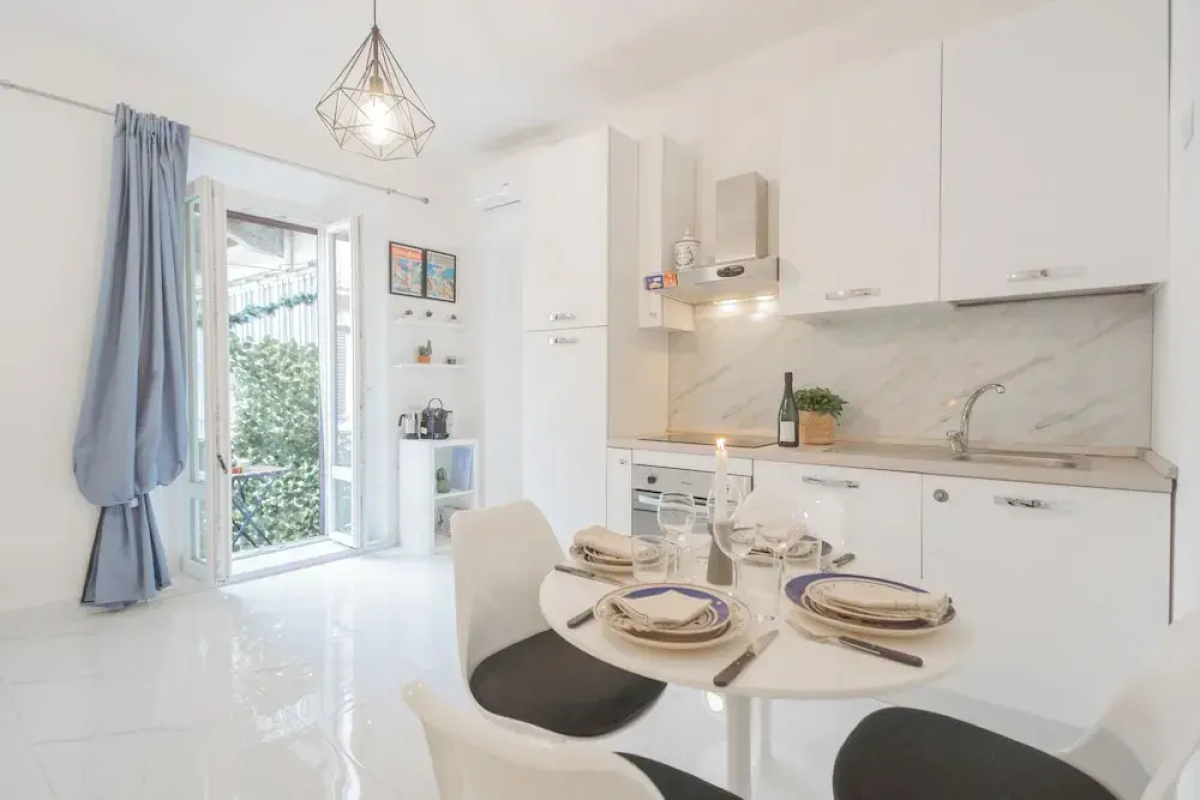 Luce Apartment by Rent all Como