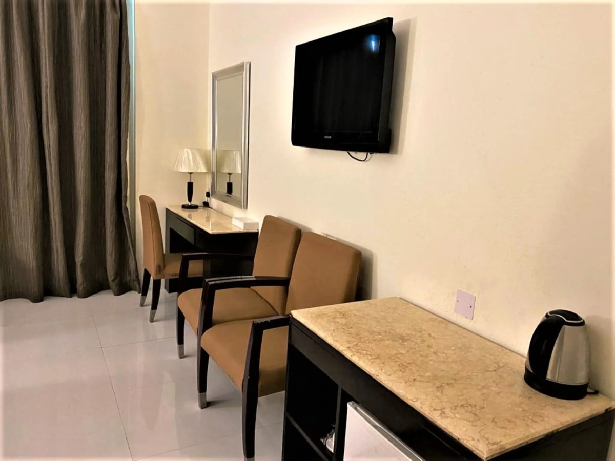 Signature Inn Deira - Free Parking