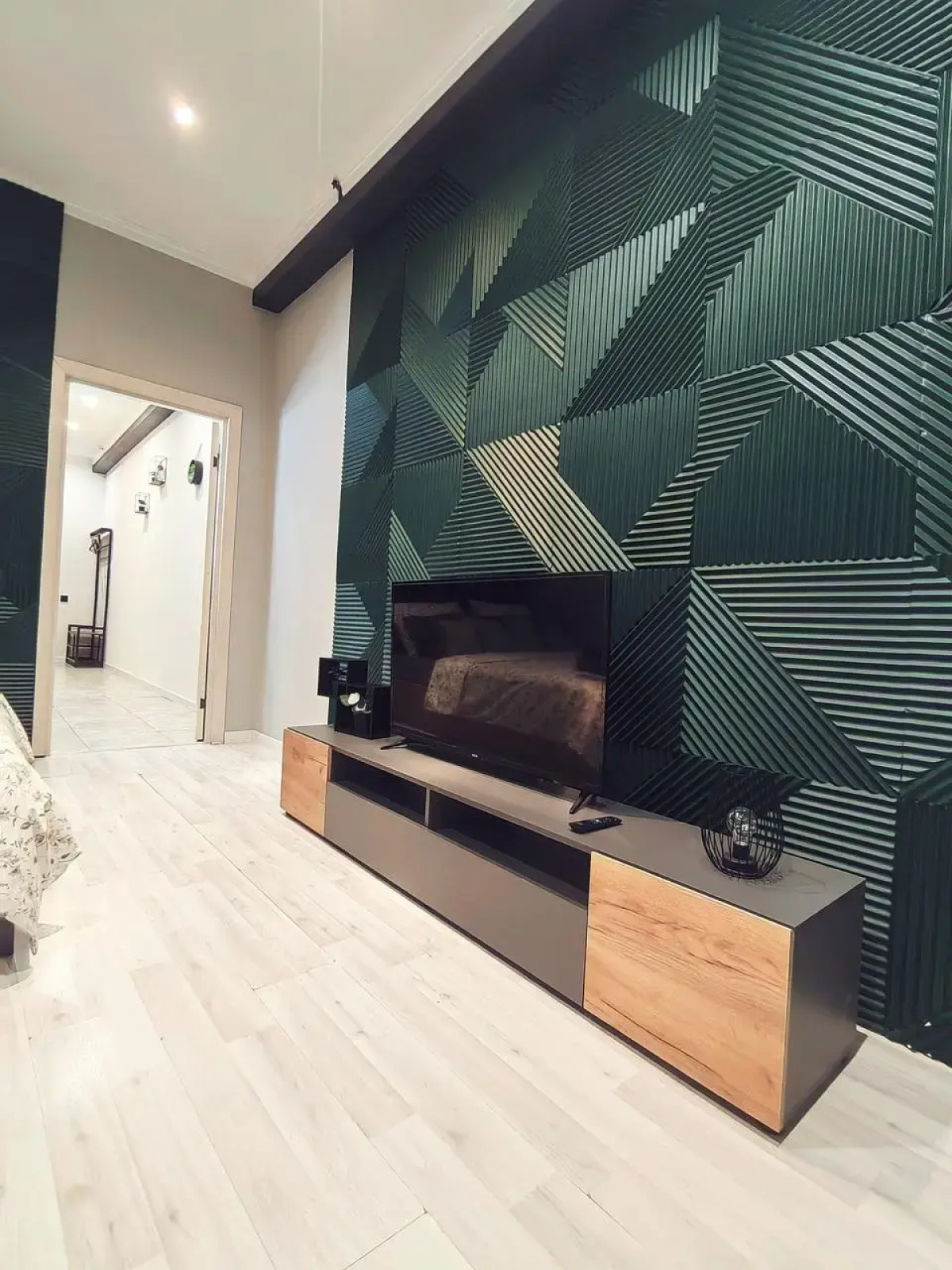 Апартаменты на Микрорайоне 1 Мая 4к1