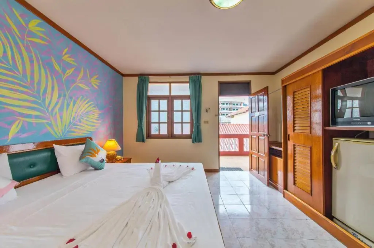 Panda Hotel（Patong Beach）