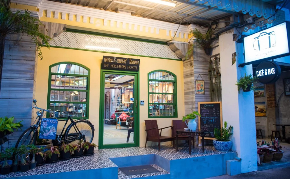 The Neighbors Hostel - Adults Only