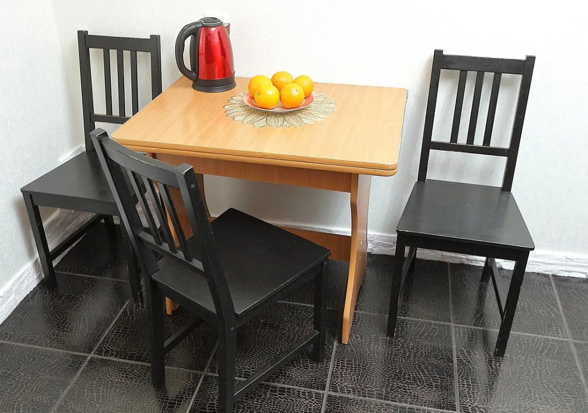 Vgosti на улице Алексеева 113