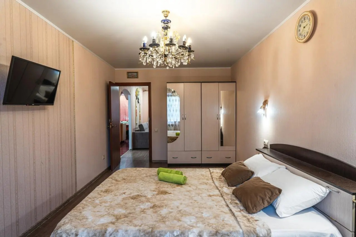 Posutochno One Days (Посуточно Ван Дэйс) на улице Воровского