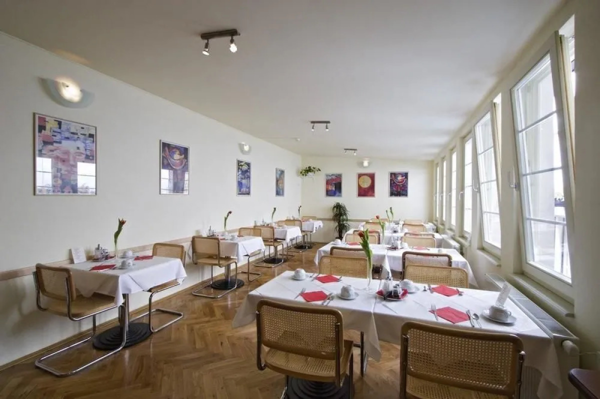 Hotel Meda - Art of Museum Kampa