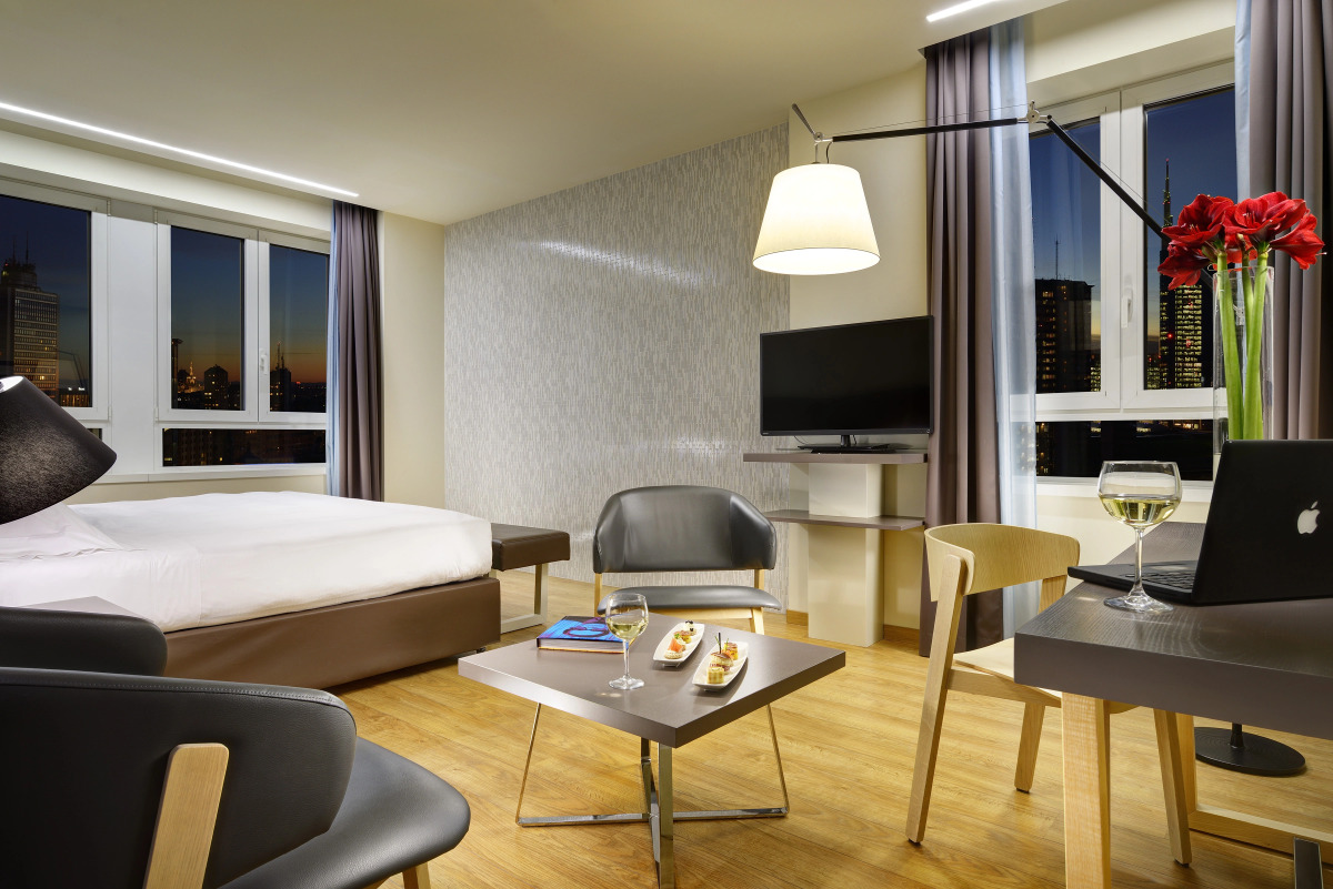 Отель Unahotels Century Milano