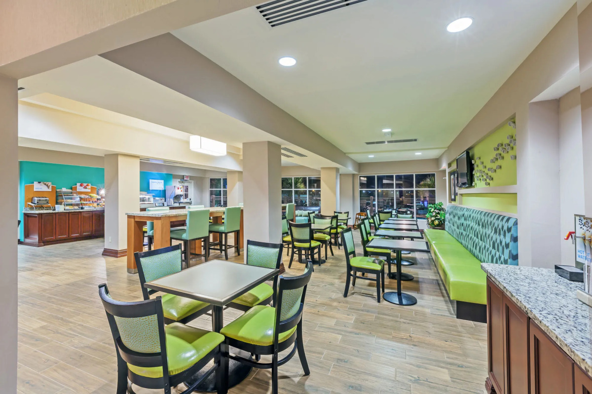 Holiday Inn Express & Suites Eagle Pass by IHG