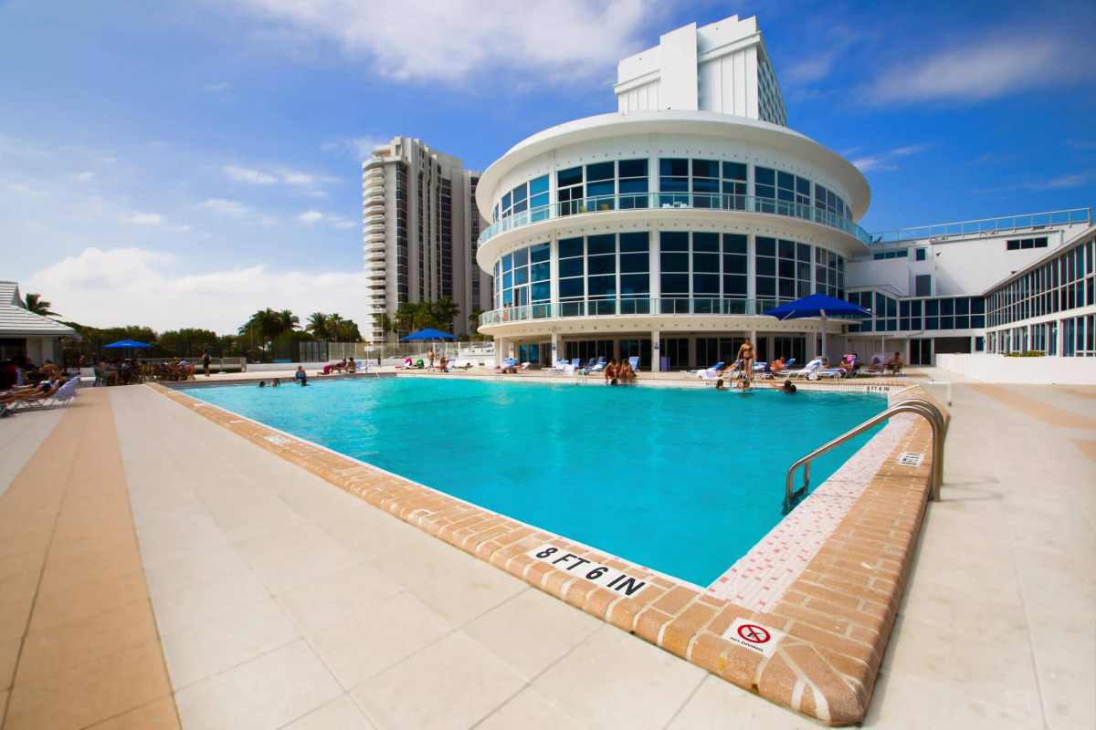 Design Suites at Castle Beach